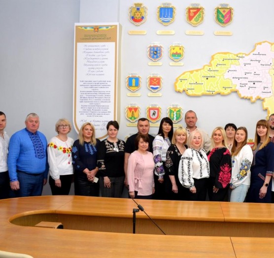 У Кіровоградській обласній раді відзначили Всесвітній день вишиванки 